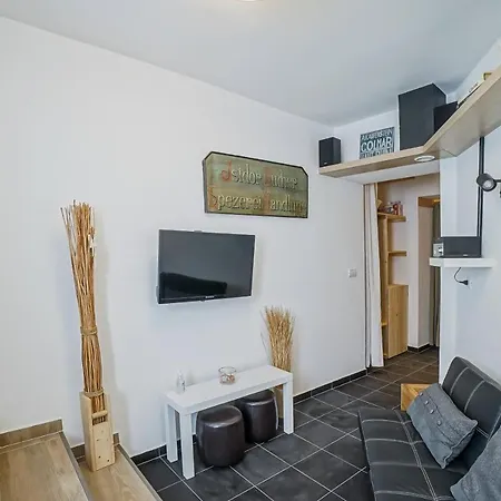 - Unirii Square - Victoriei Apartment